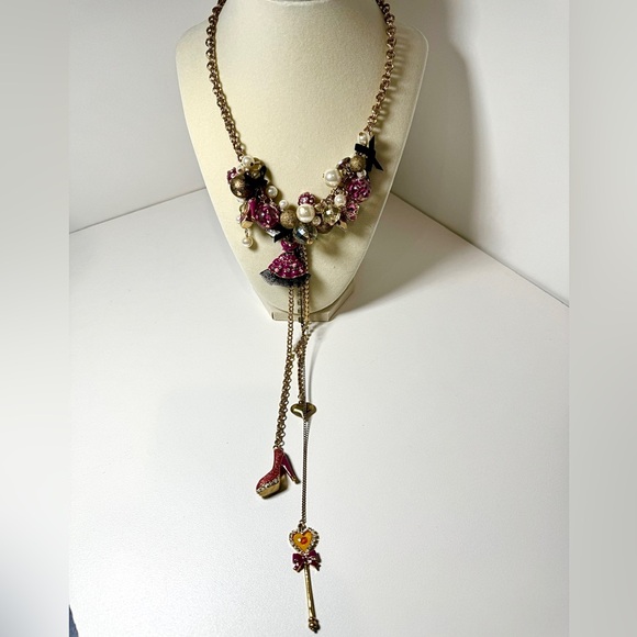 Betsey Johnson Jewelry - BETSEY JOHNSON | VARSITY CRUSH HOMECOMING STATEMENT NECKLACE